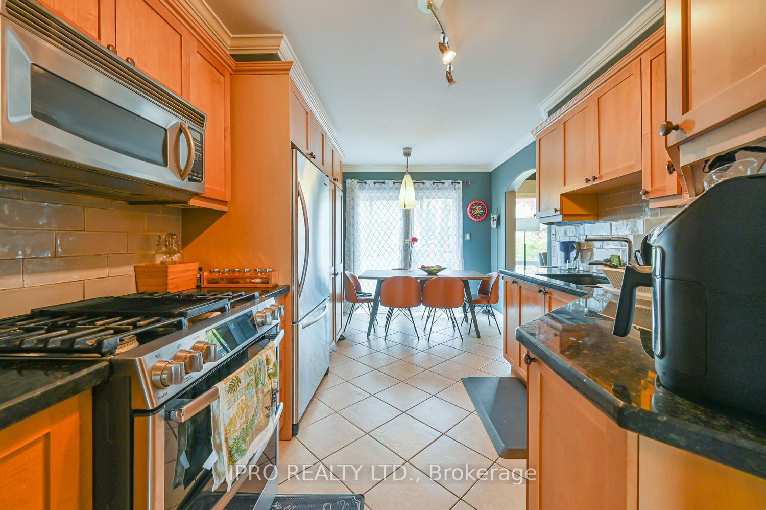 801 Ferguson Dr