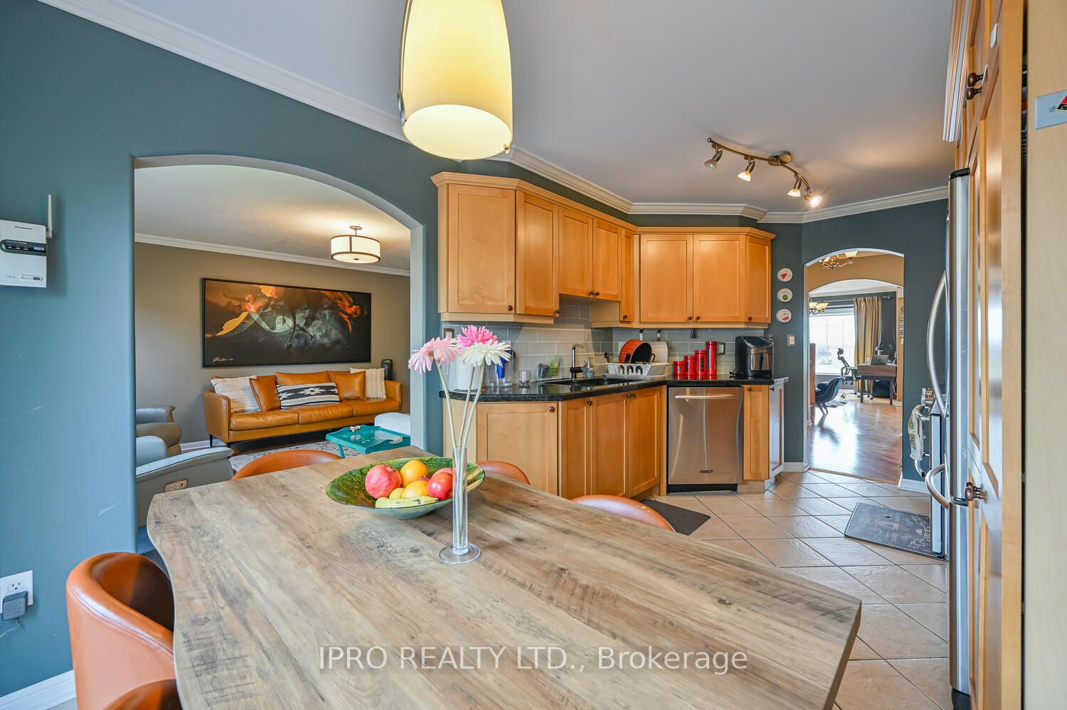 801 Ferguson Dr