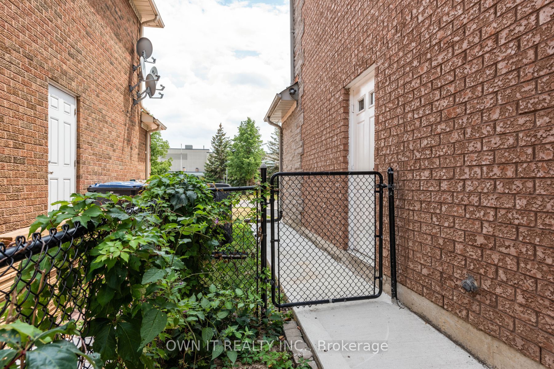 Listing W6111568 - Large Photo # 3