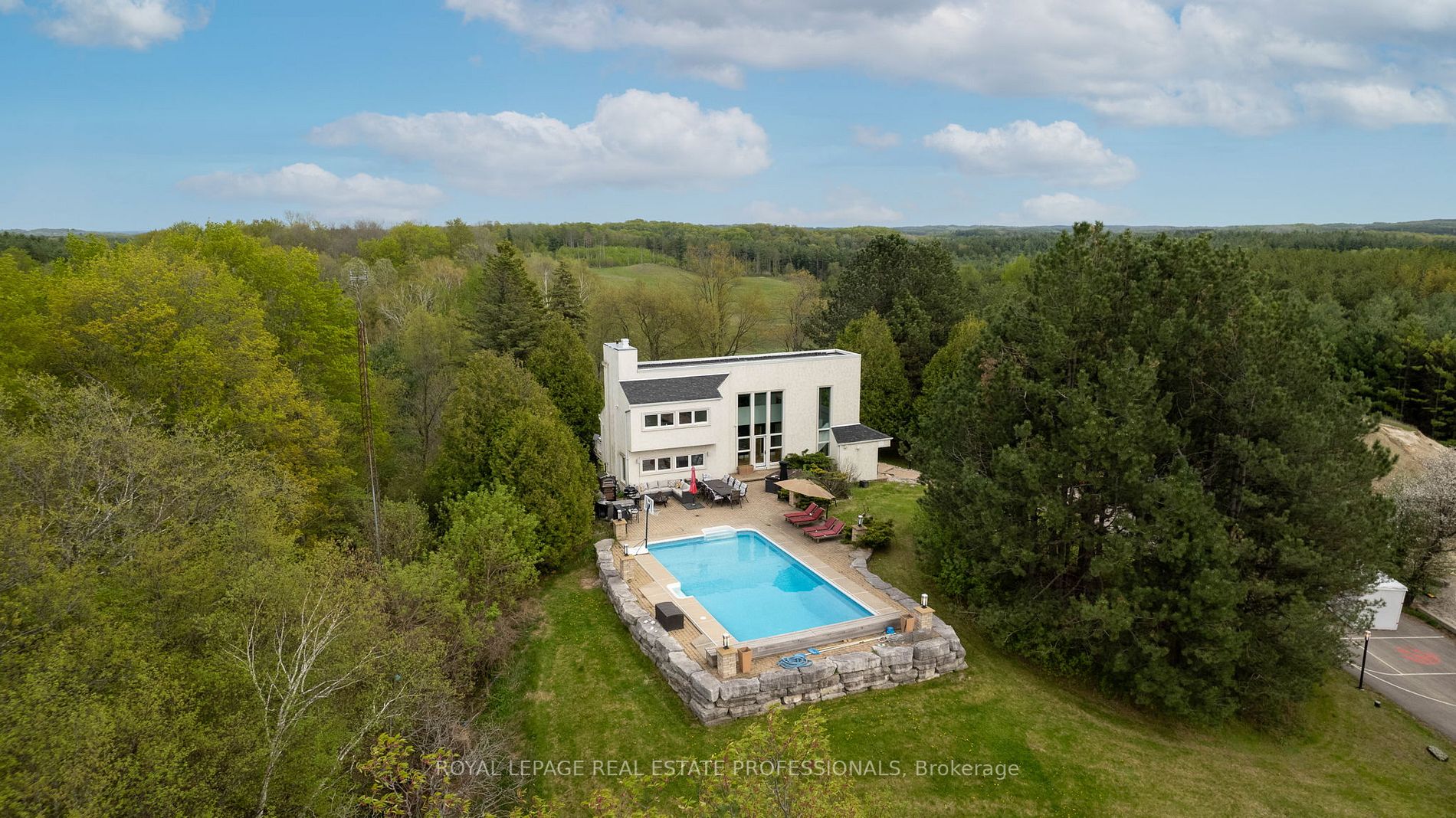 8181 Finnerty Side Road