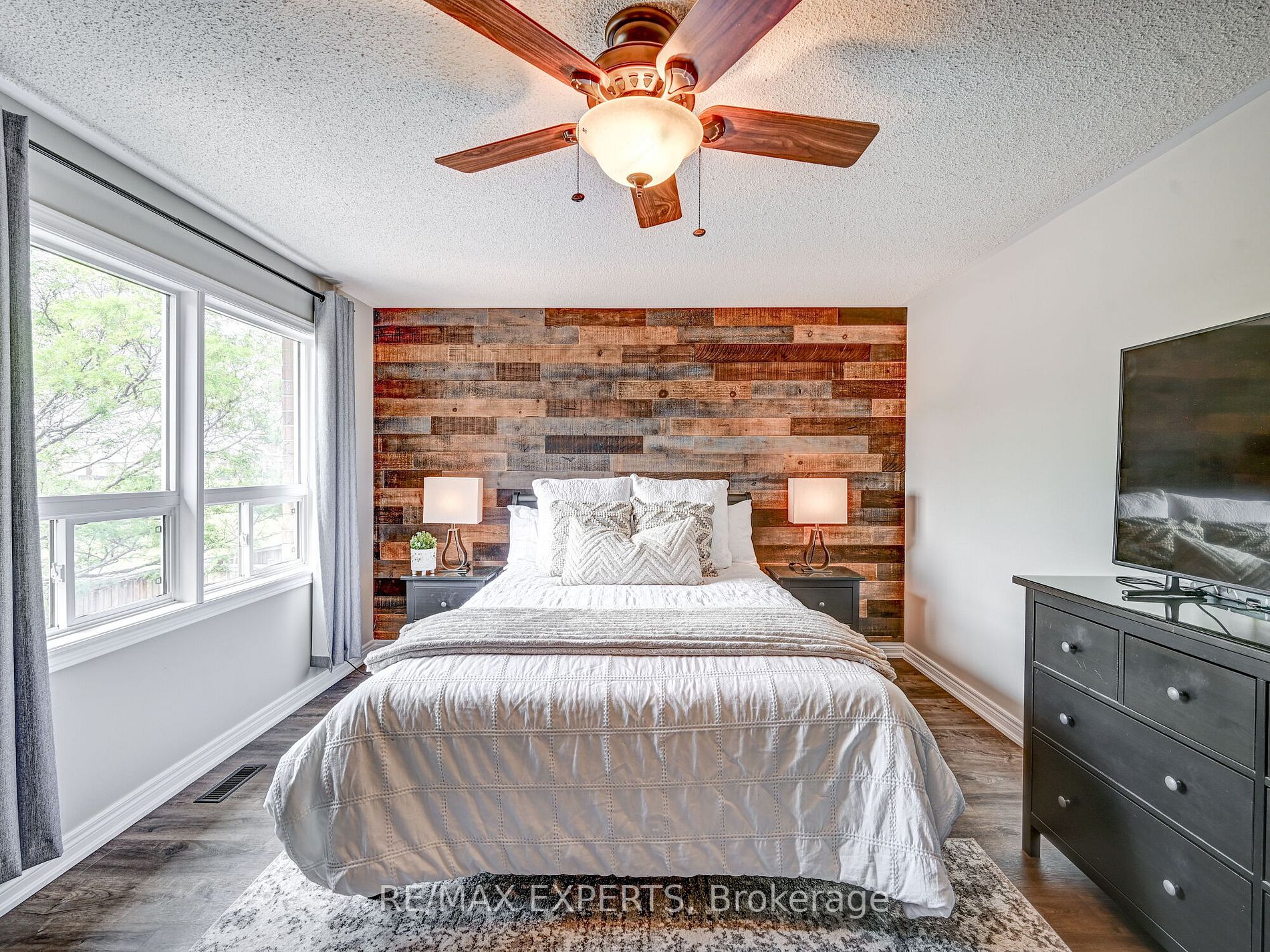 77 Emily Carr Crescent