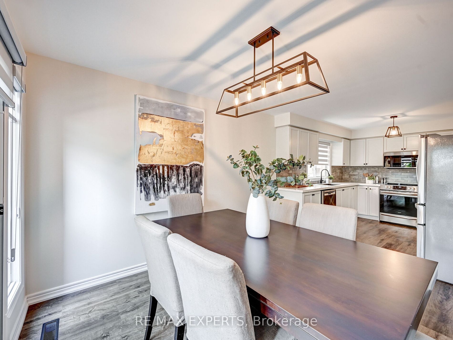 77 Emily Carr Crescent