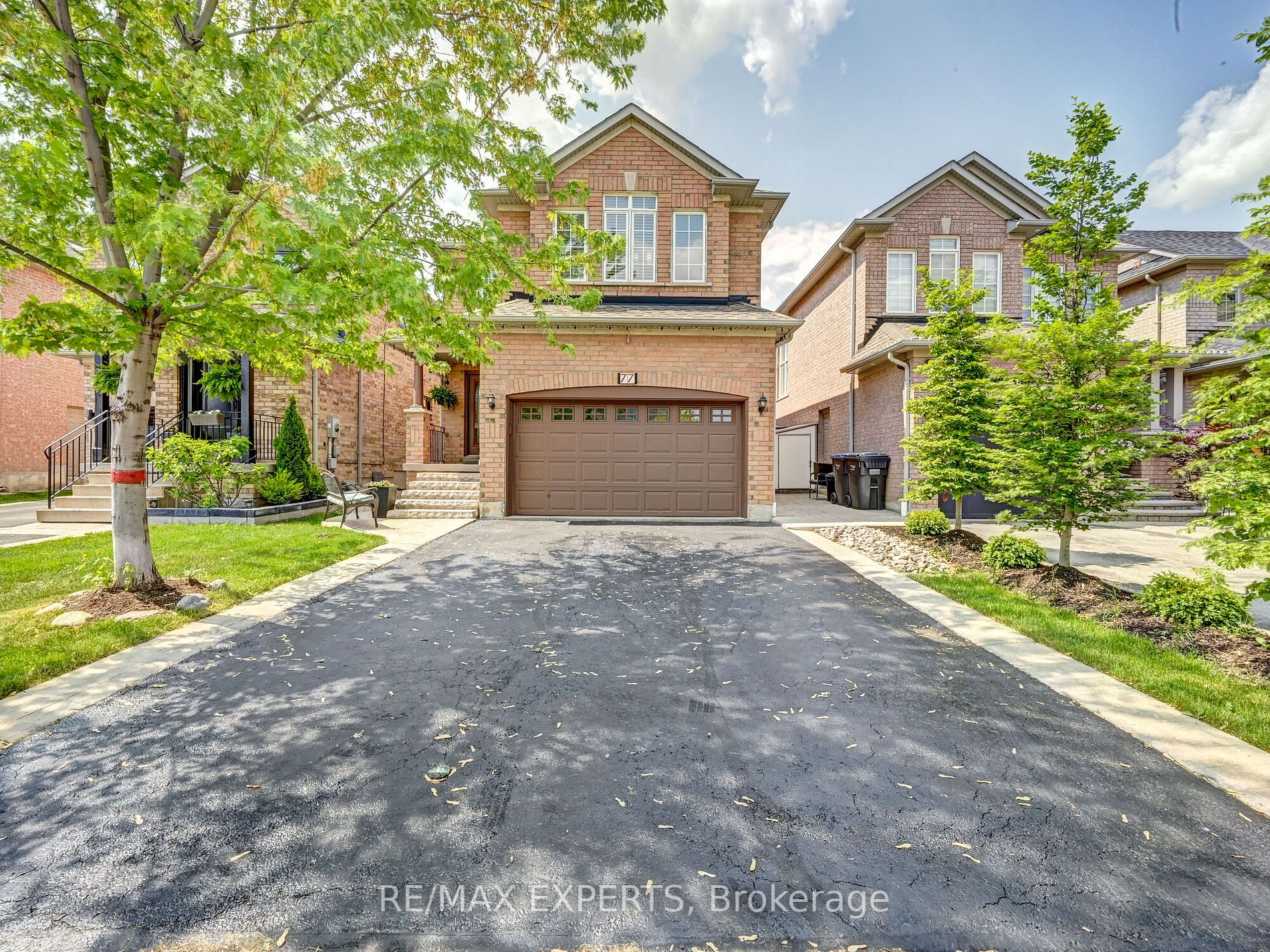 77 Emily Carr Crescent