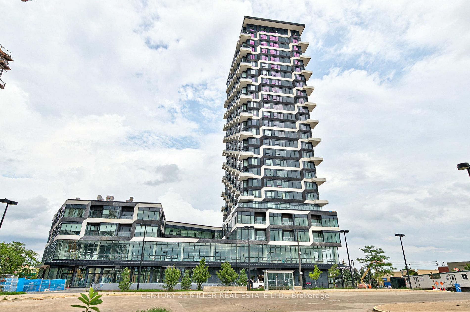 297 Oak Walk Dr, #2204