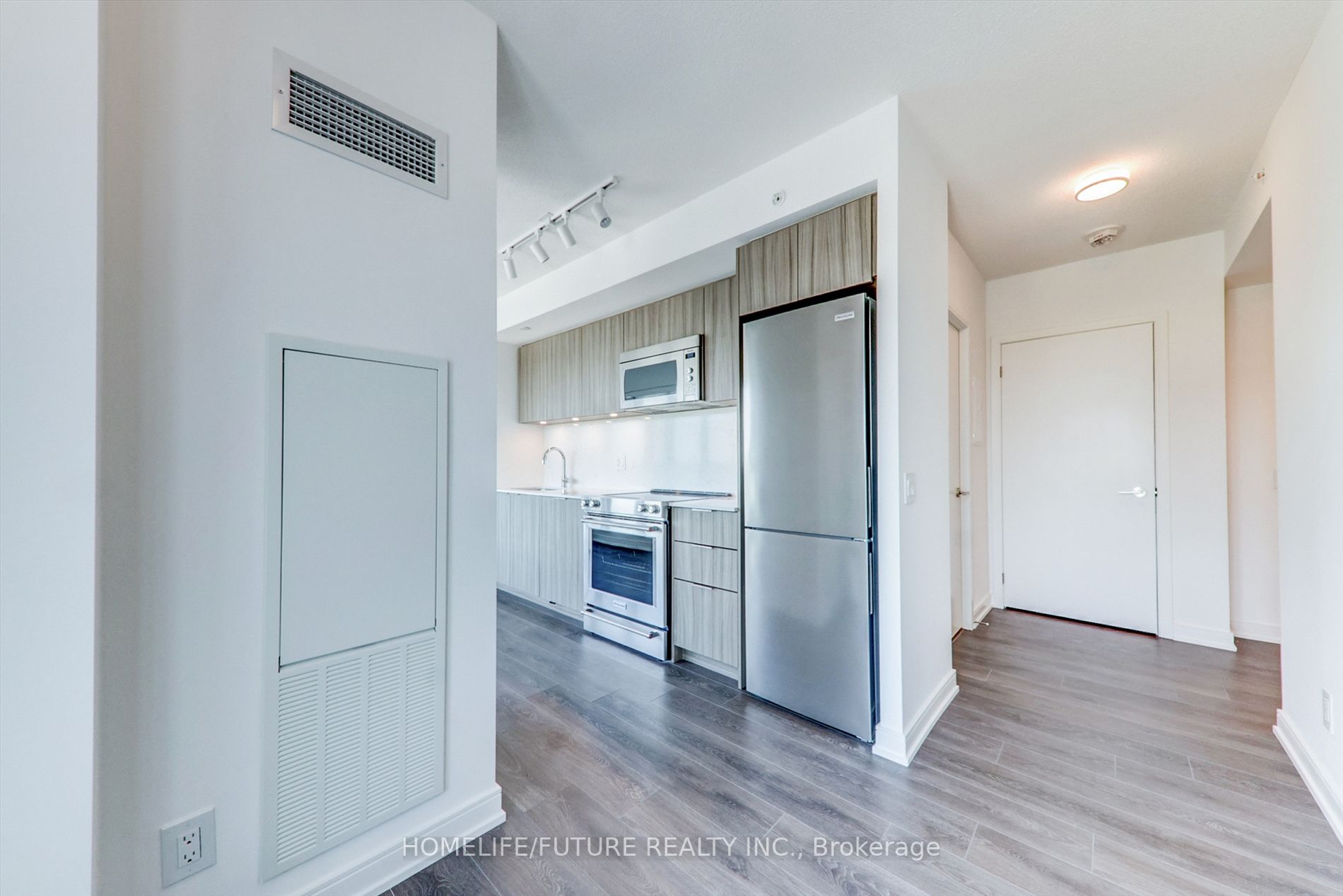 30 Samuel Wood Way, #904