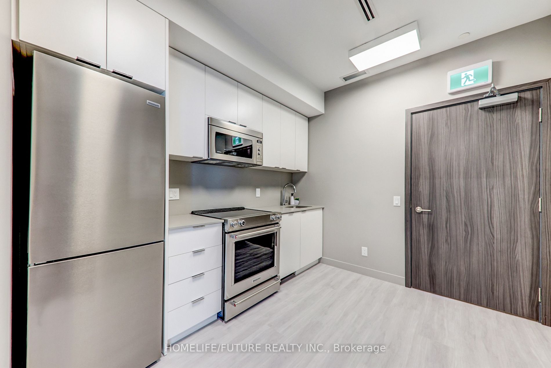 30 Samuel Wood Way, #904