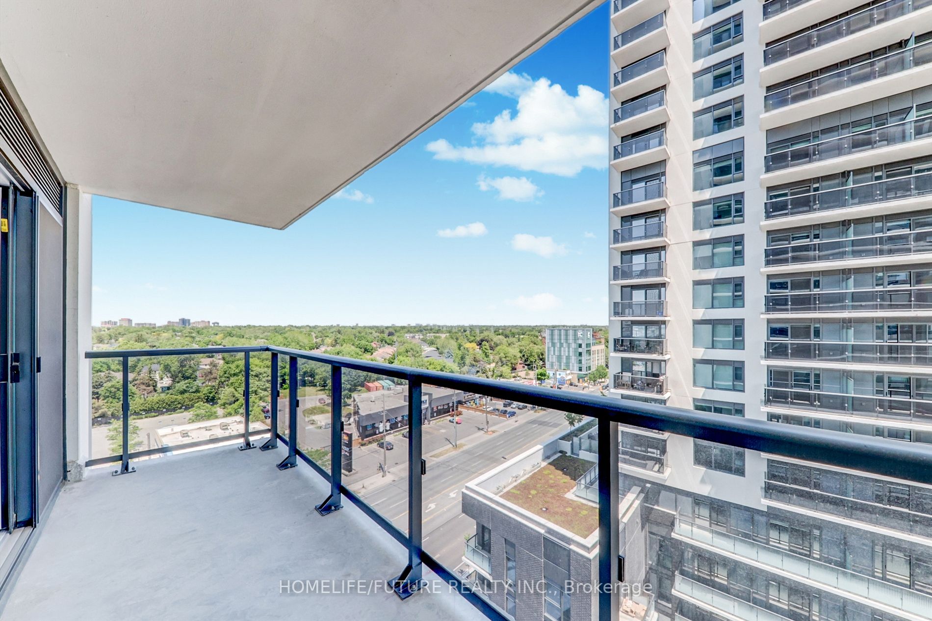 30 Samuel Wood Way, #904