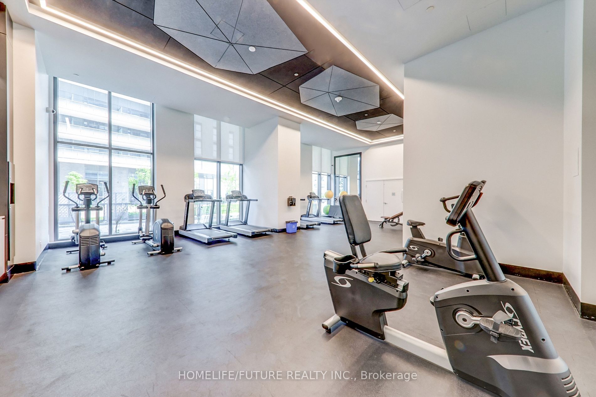 30 Samuel Wood Way, #904