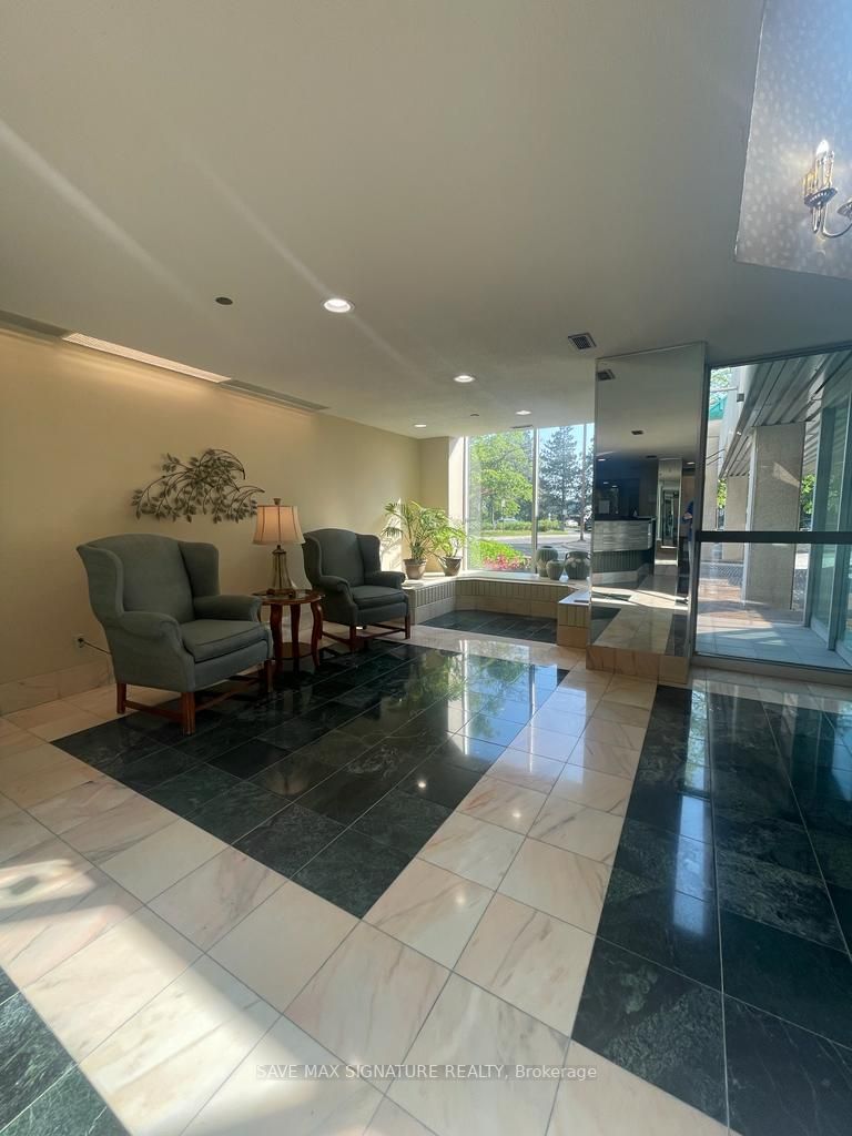 310 Mill St, #206