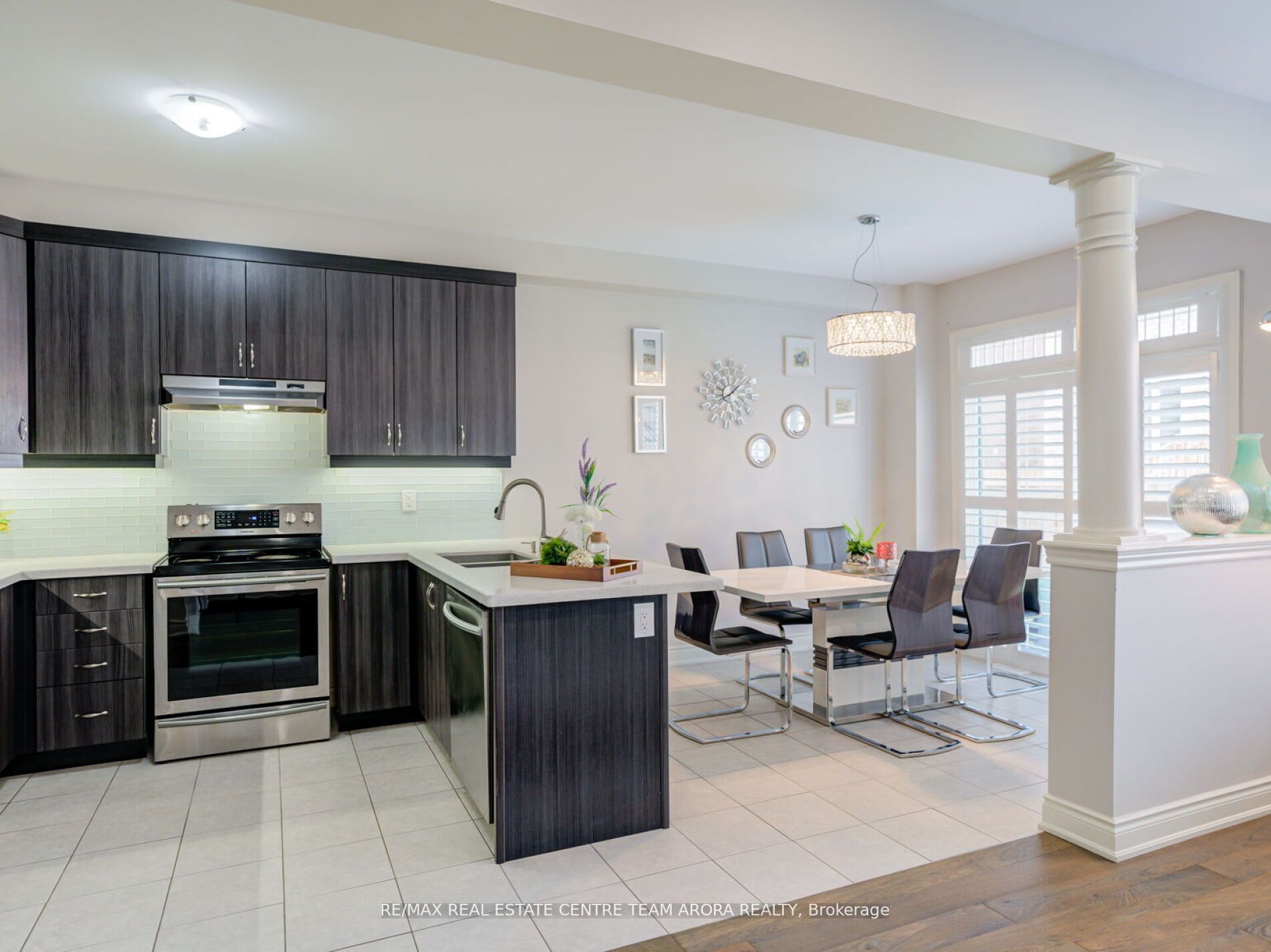 48 Hogan Manor Dr