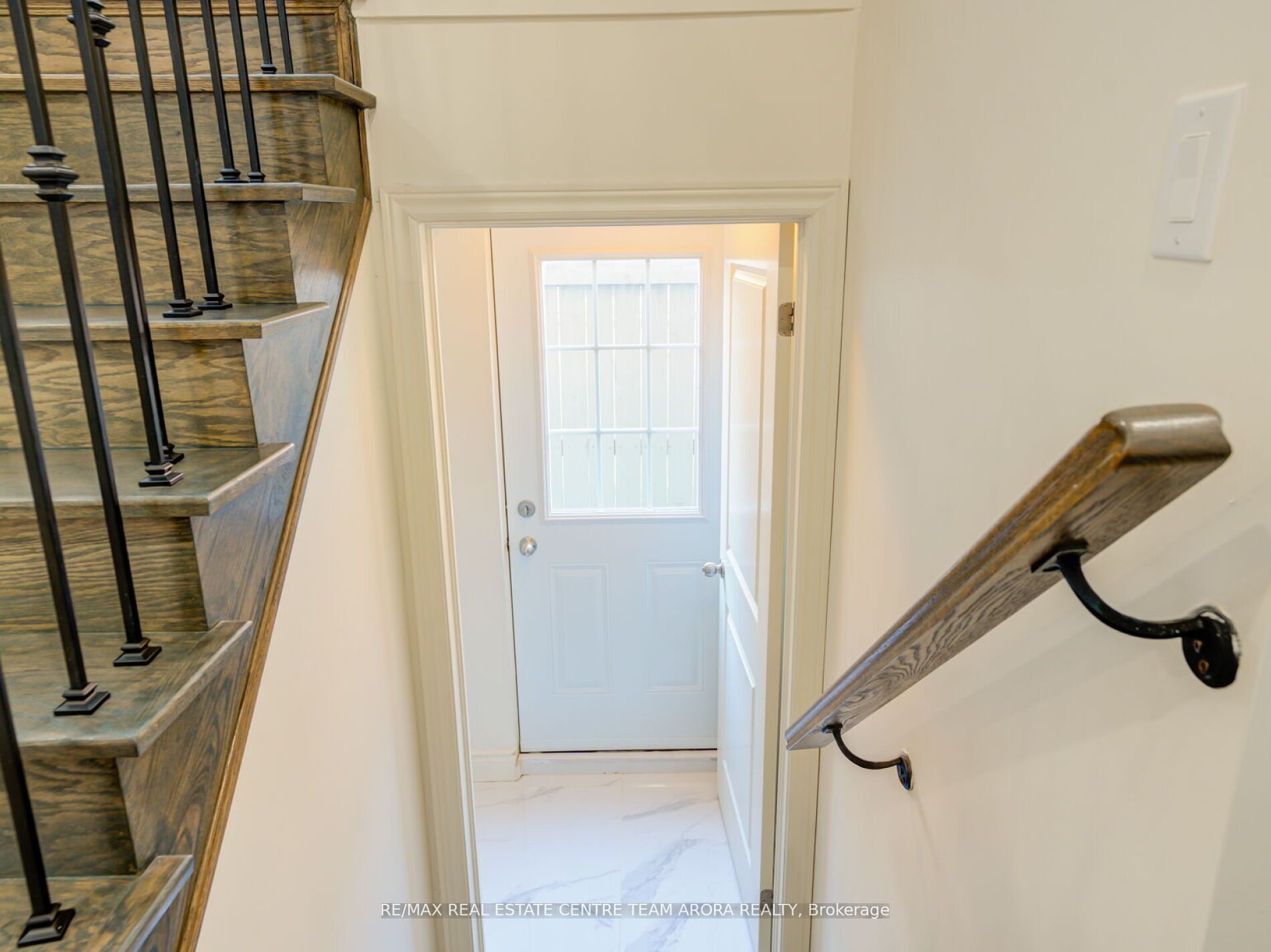48 Hogan Manor Dr