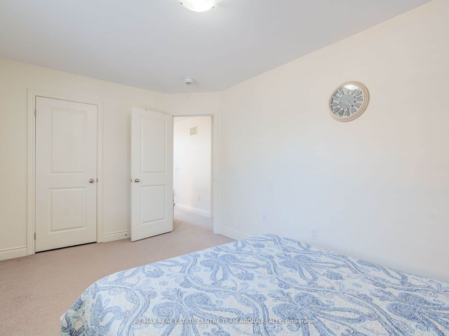 48 Hogan Manor Dr