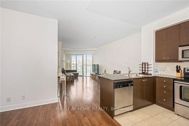 Listing W6113572 - Large Photo # 3