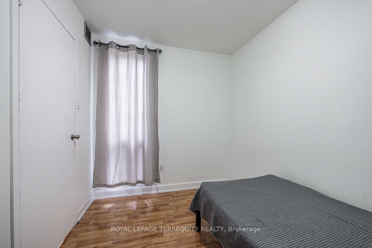 2095 Roche Crt, #127
