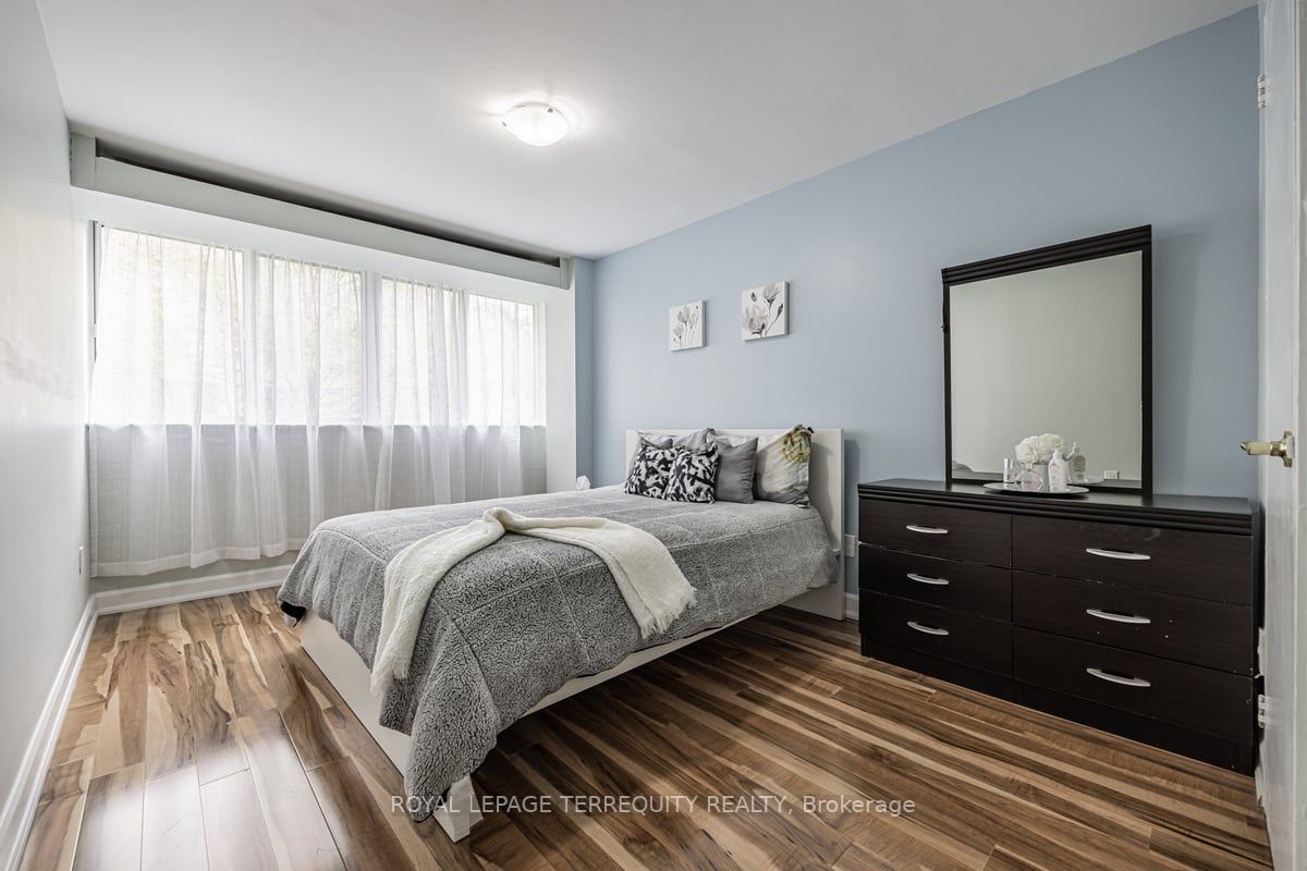 2095 Roche Crt, #127