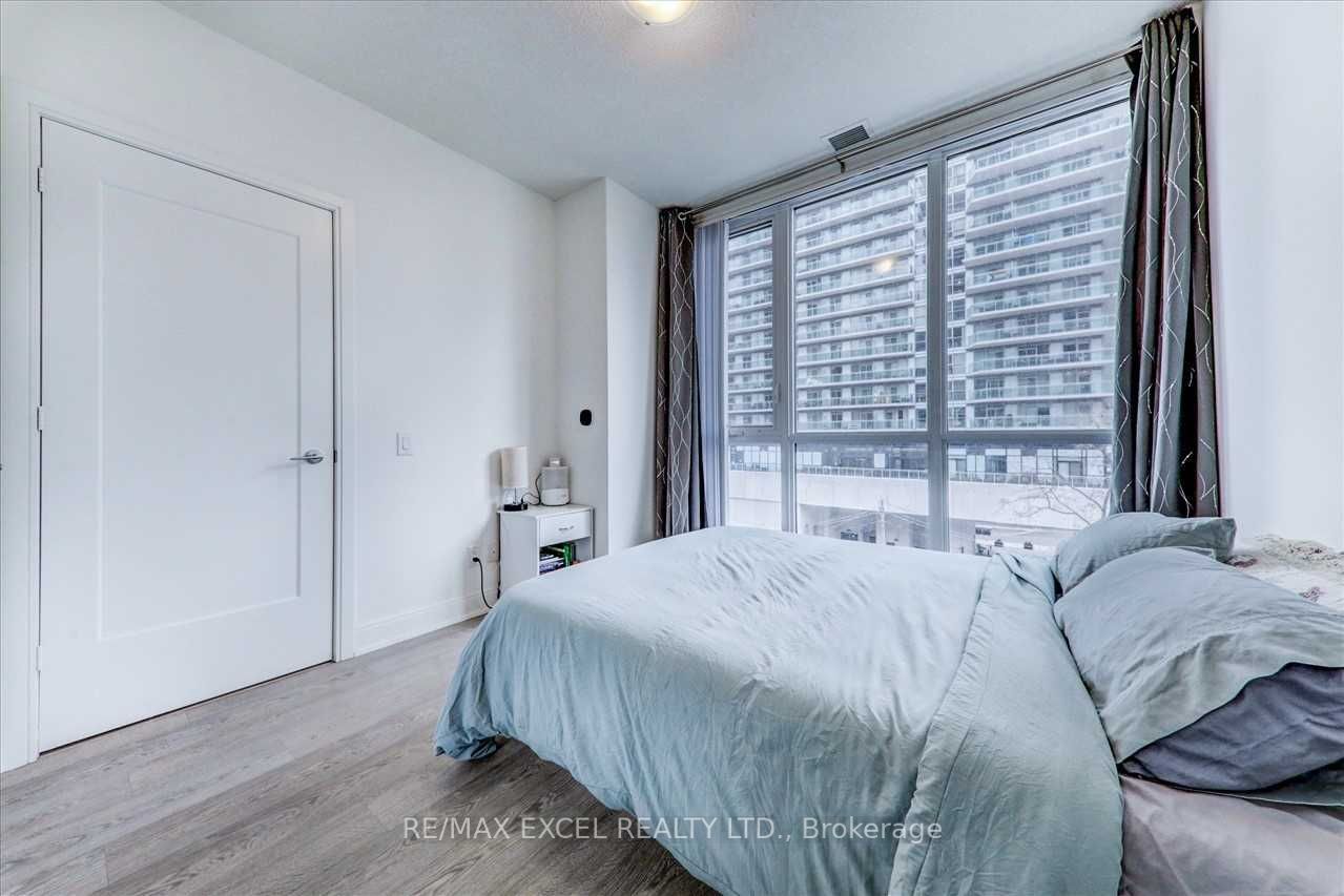 70 Annie Craig Dr, #415