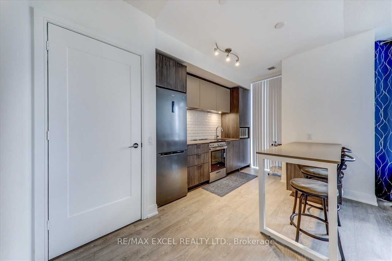 70 Annie Craig Dr, #415