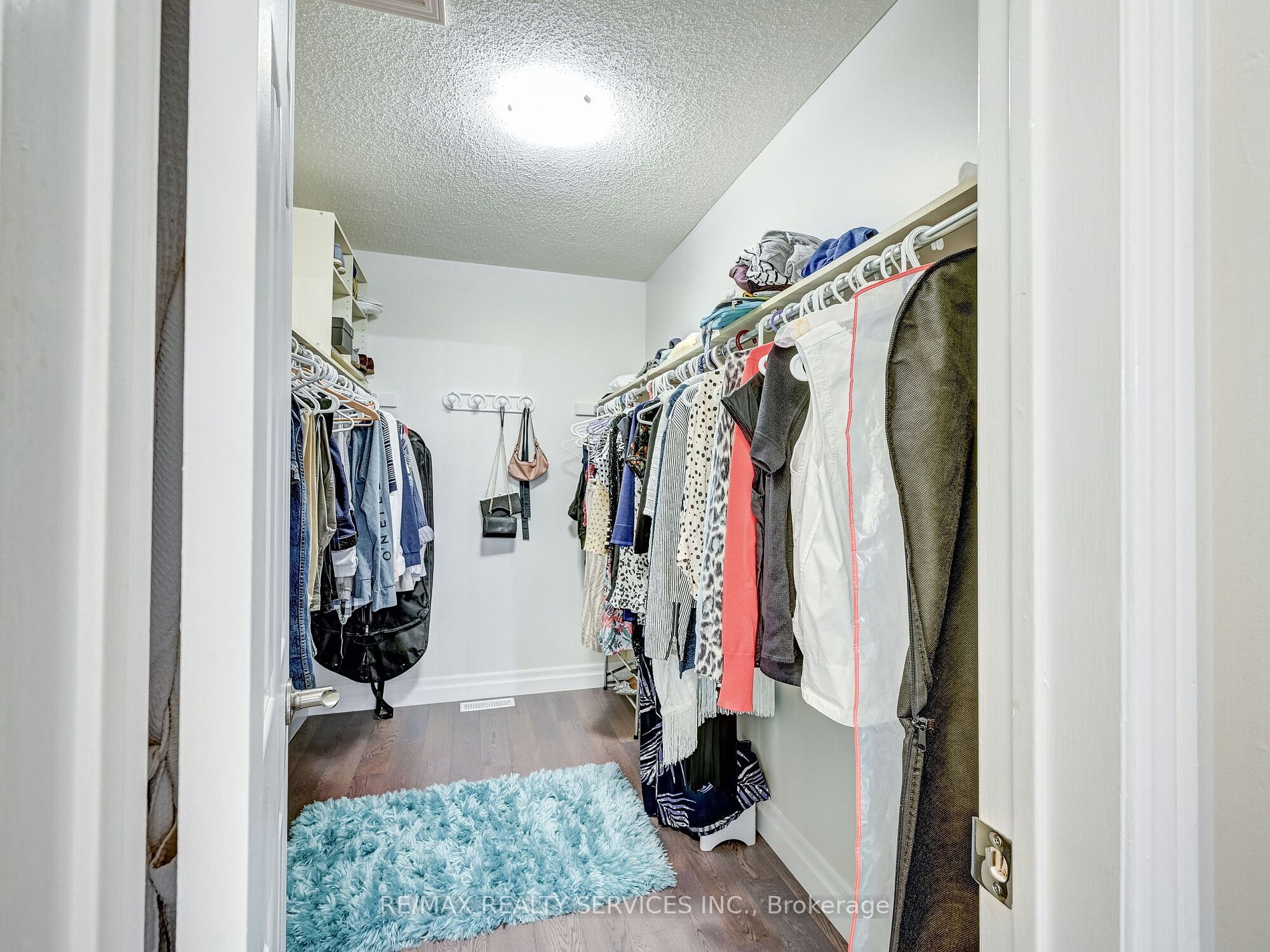 44 Sapphire Cres