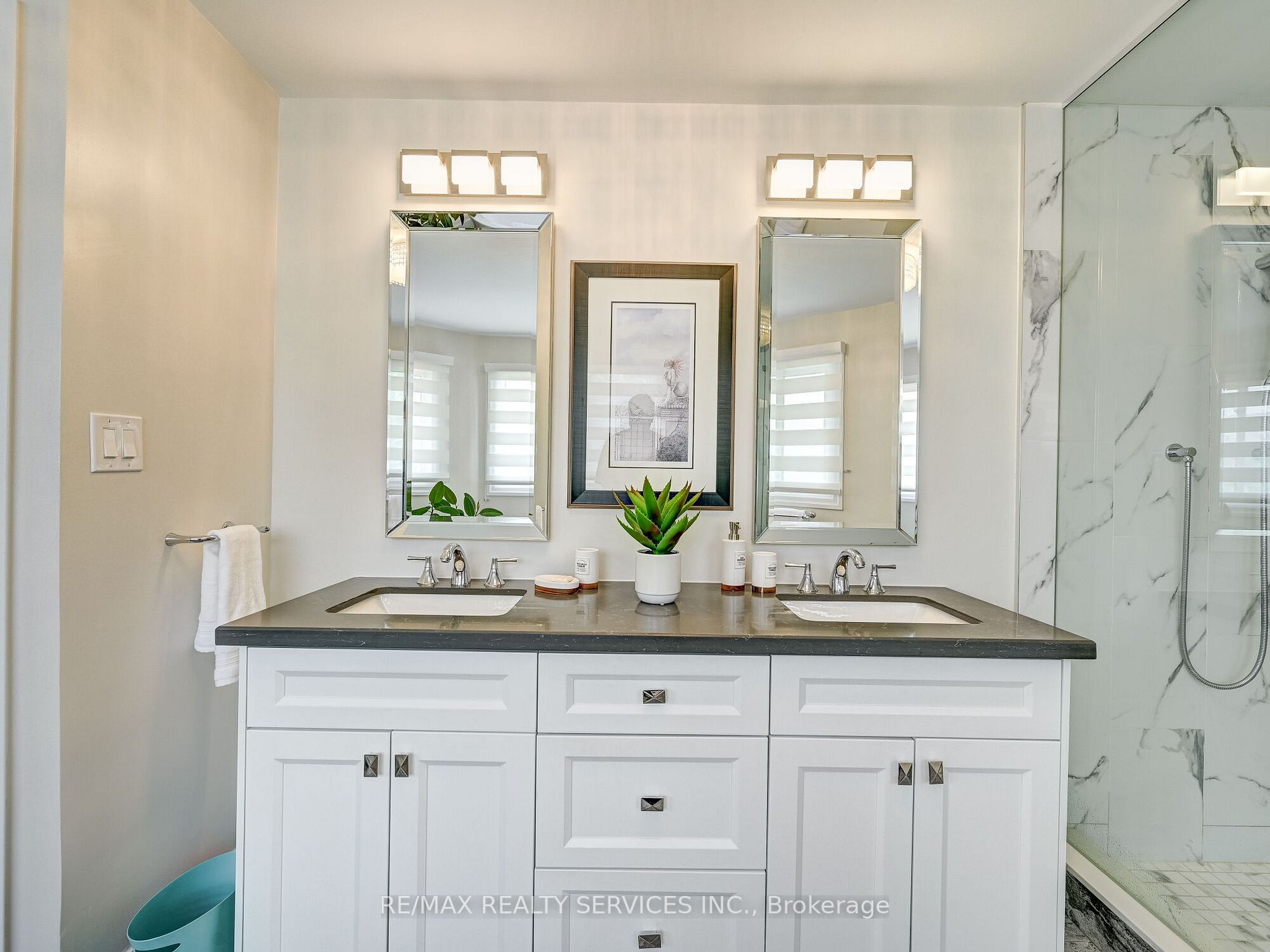 44 Sapphire Cres