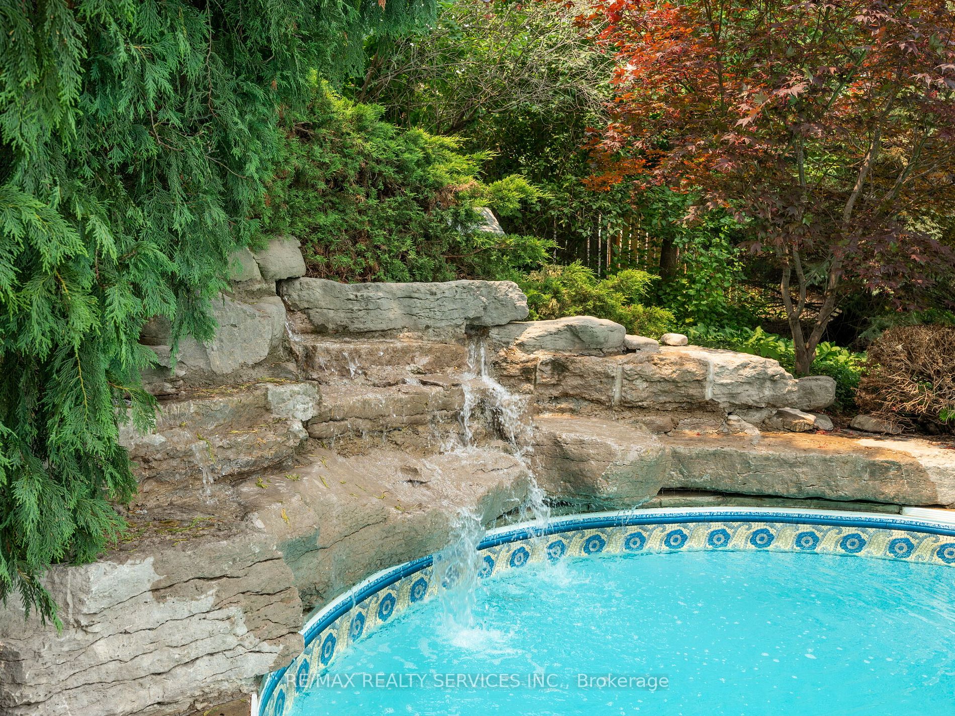 44 Sapphire Cres