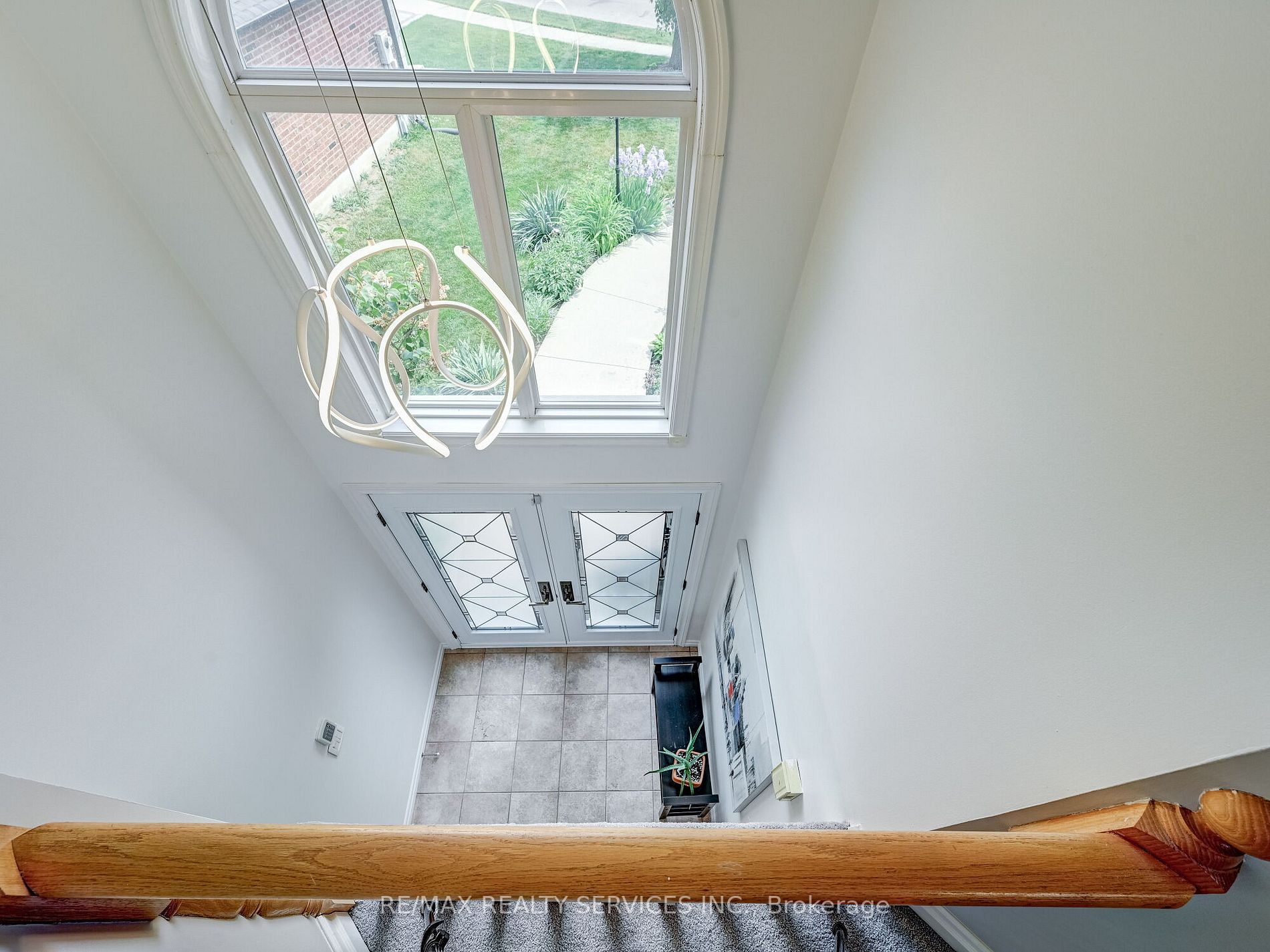 44 Sapphire Cres