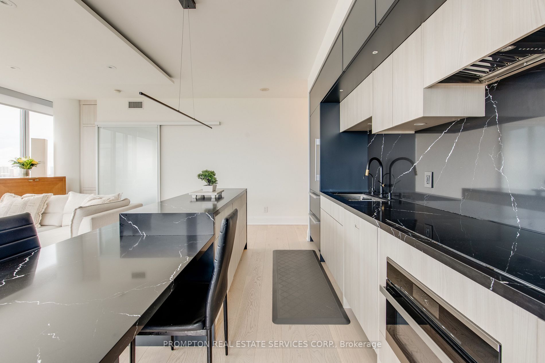 105 The Queensway, #3010