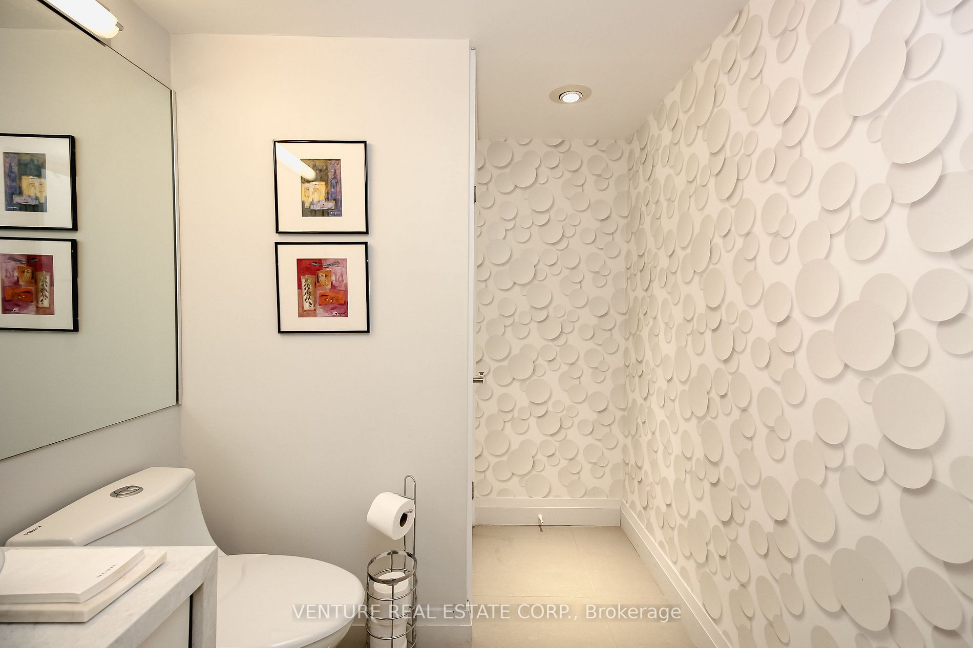 2267 Lakeshore Blvd W, #323