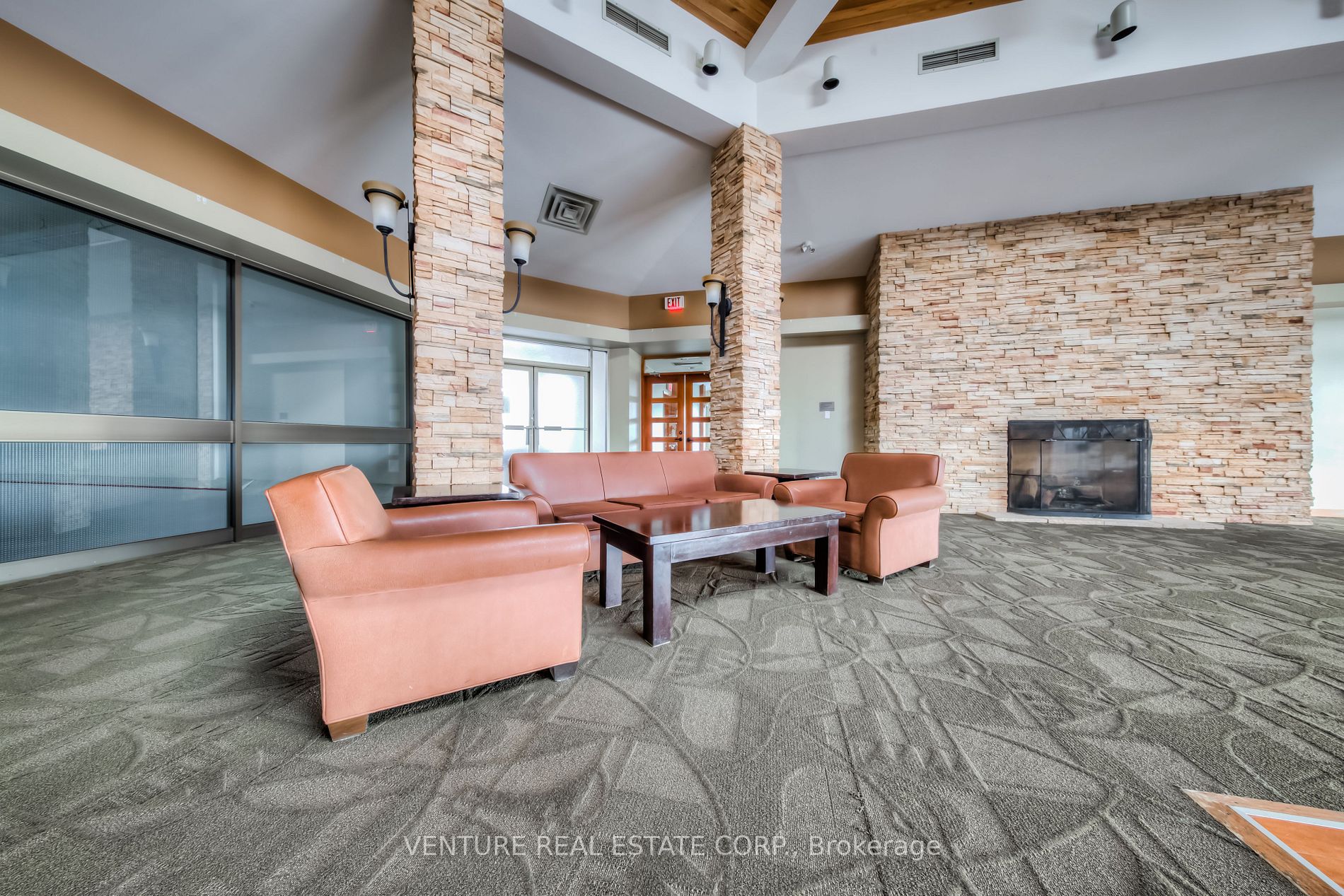 2267 Lakeshore Blvd W, #323