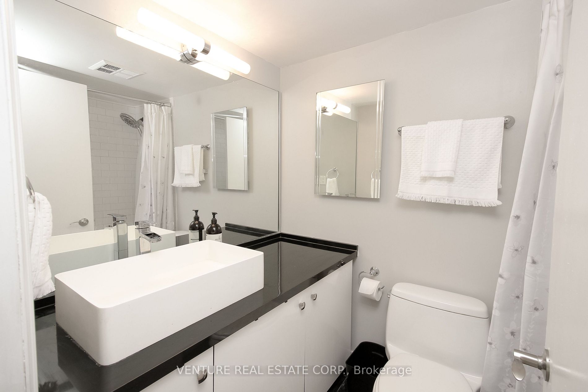2267 Lakeshore Blvd W, #323