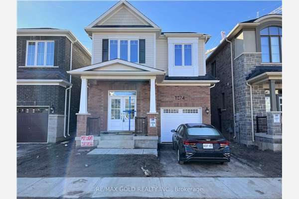1274 Kovachik Blvd, Milton