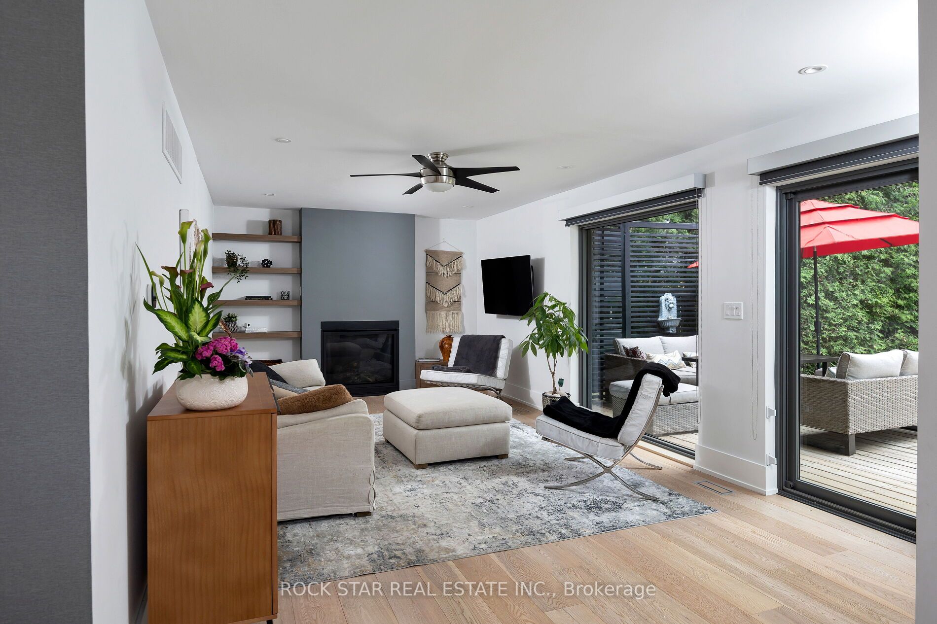 561 Rebecca St
