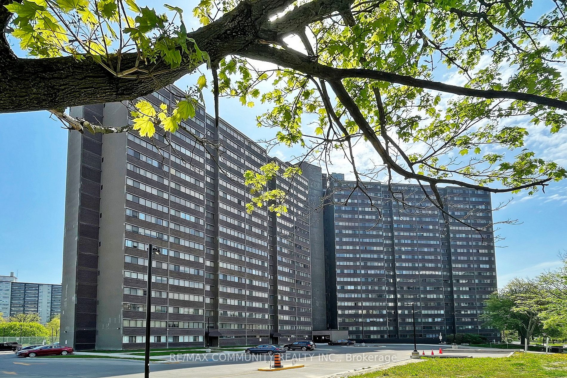 11 Wincott Dr, #1604