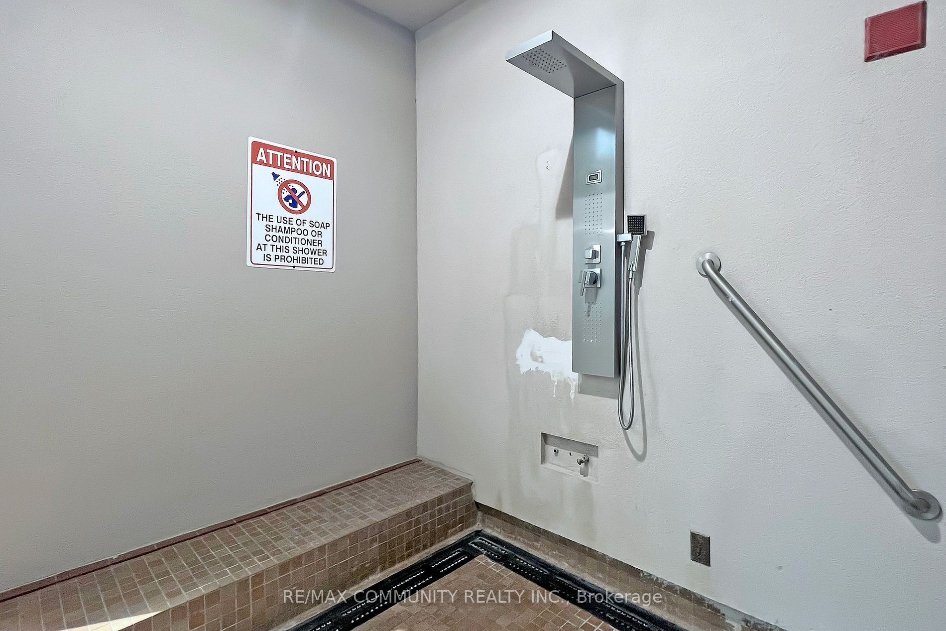 11 Wincott Dr, #1604