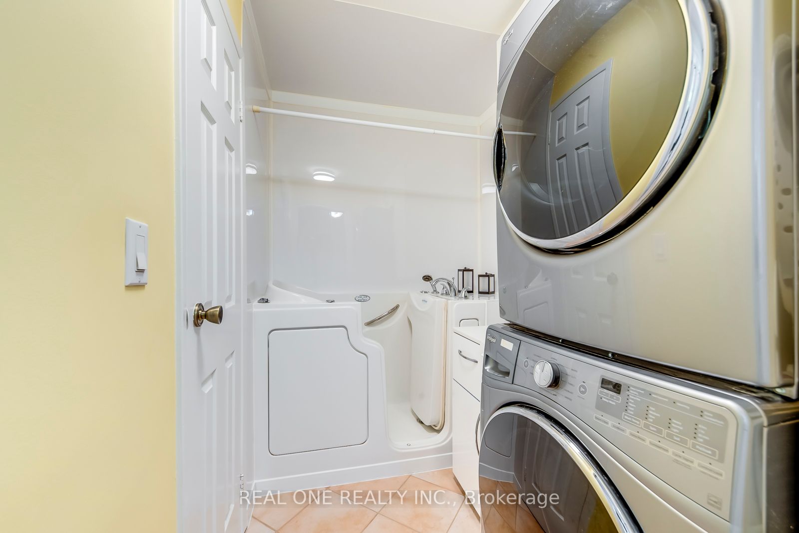 Listing W6117600 - Large Photo # 21