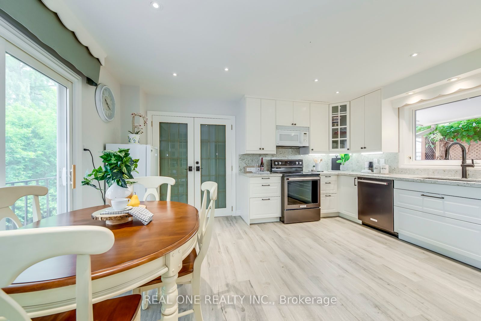 Listing W6117600 - Large Photo # 12