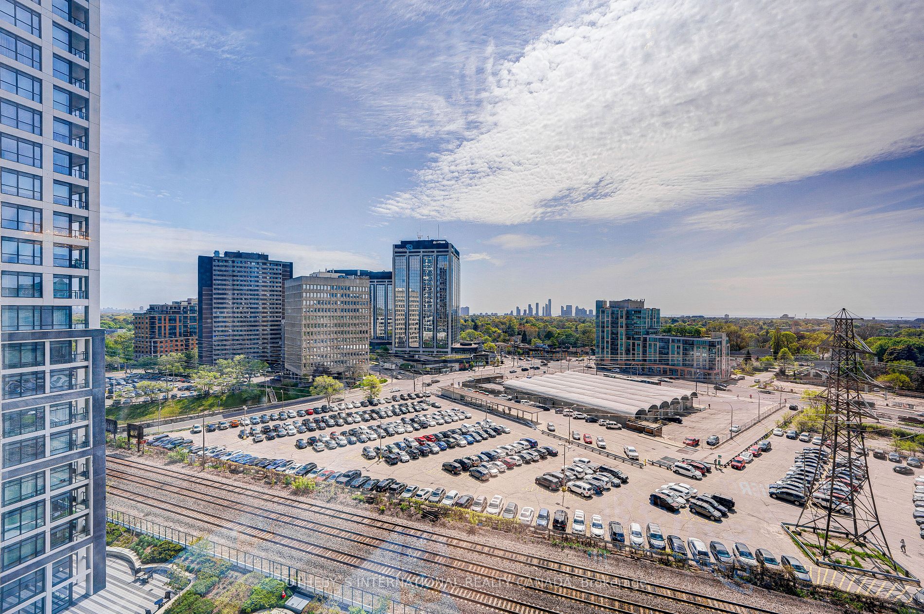 9 Mabelle Ave, #1123
