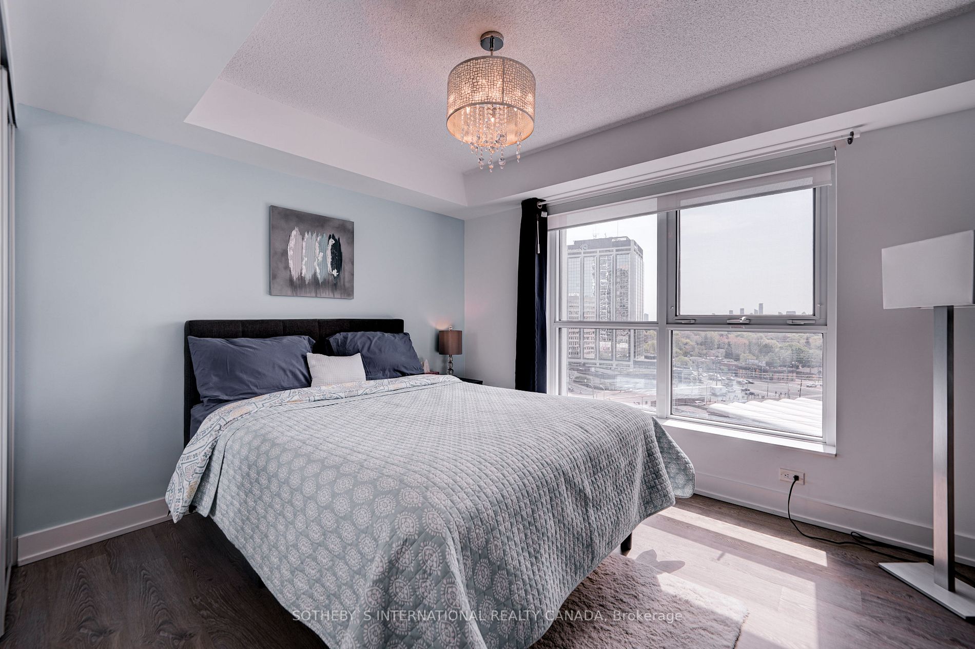 9 Mabelle Ave, #1123