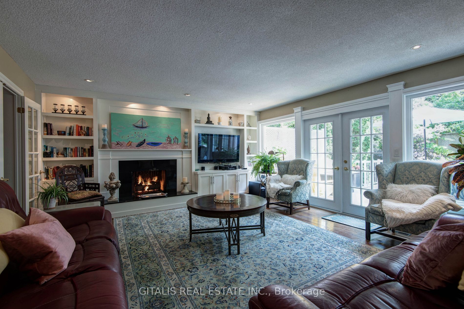 1840 Pine Siskin Crt N