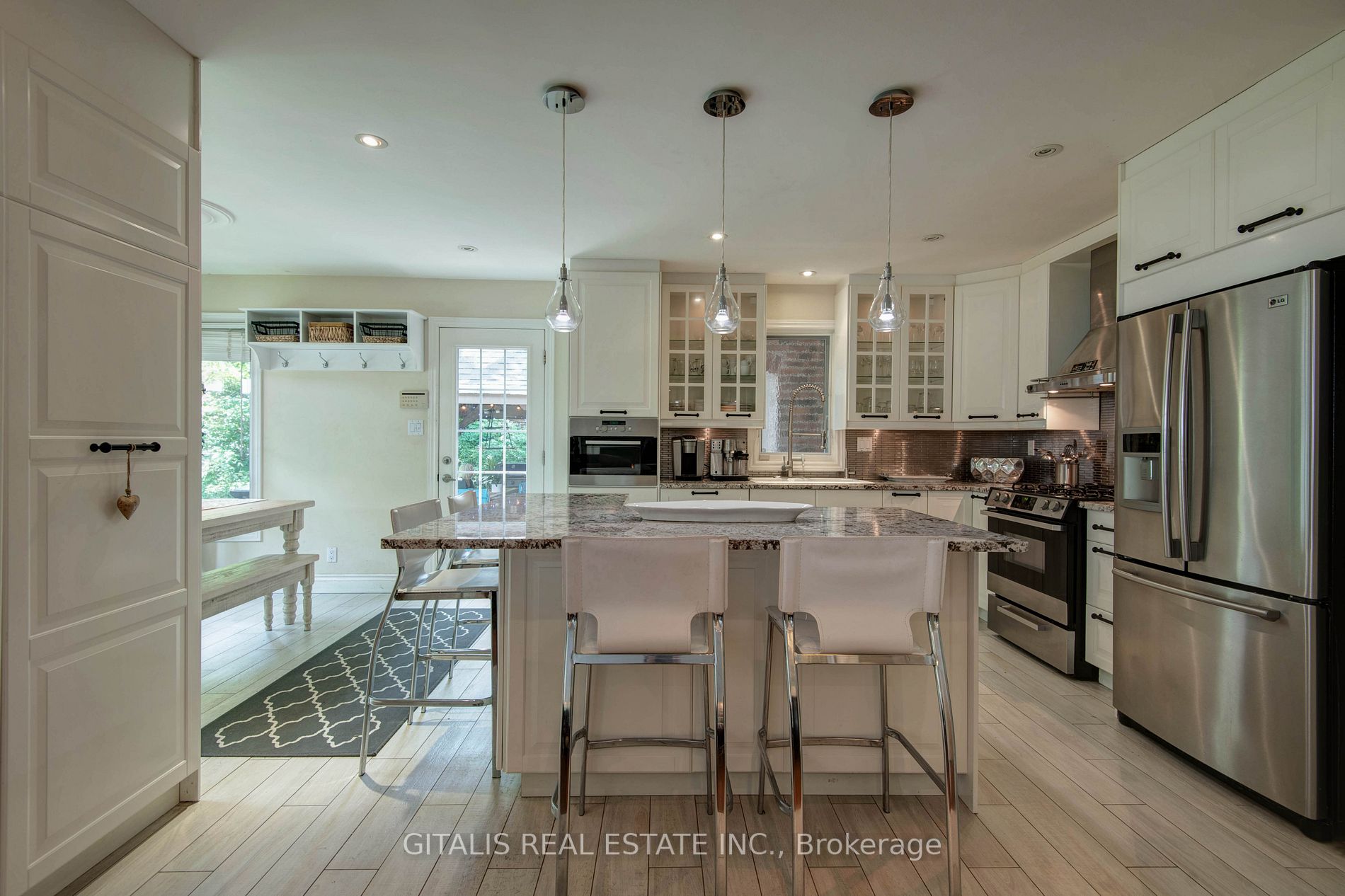 1840 Pine Siskin Crt N