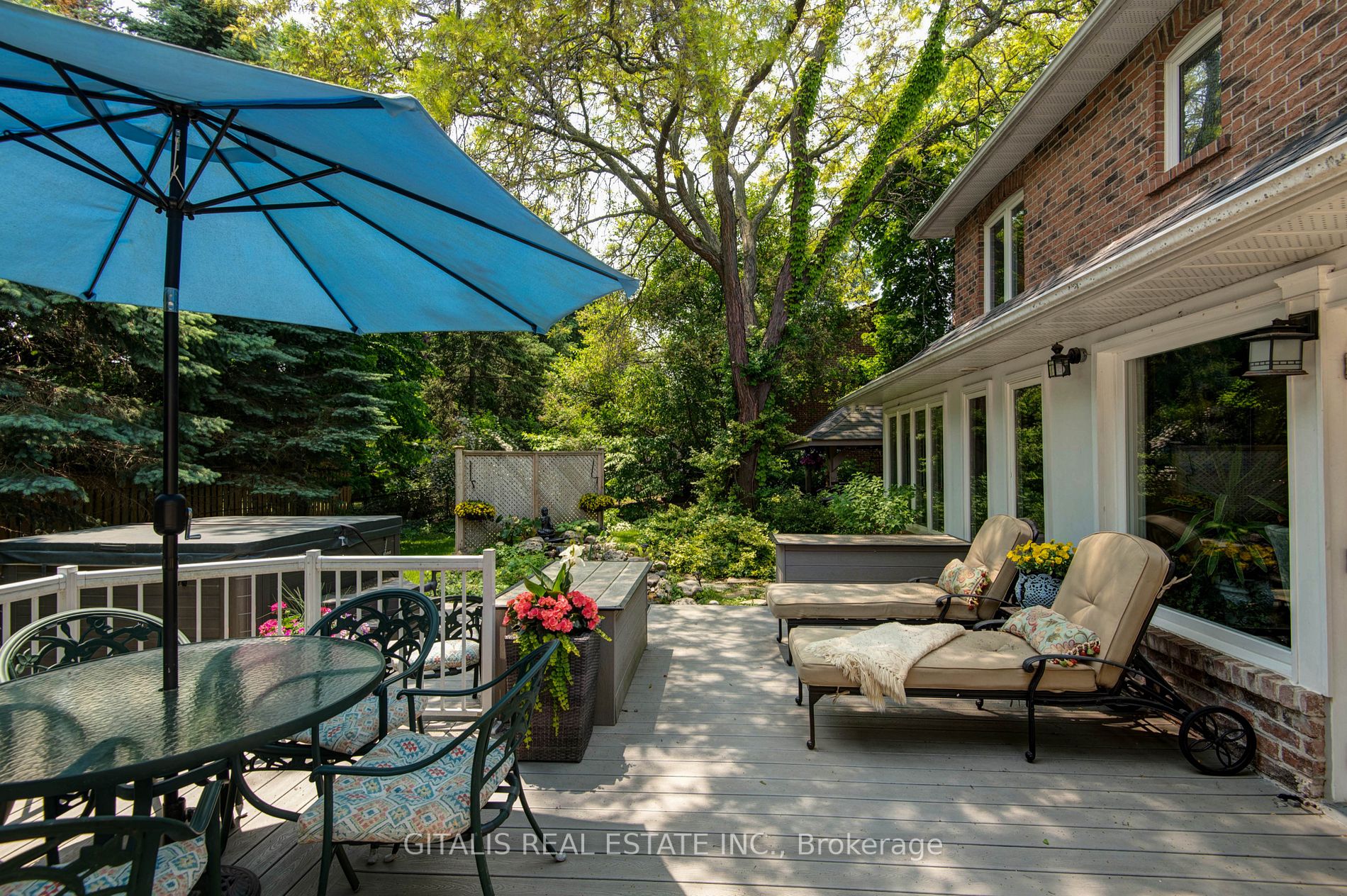 1840 Pine Siskin Crt N