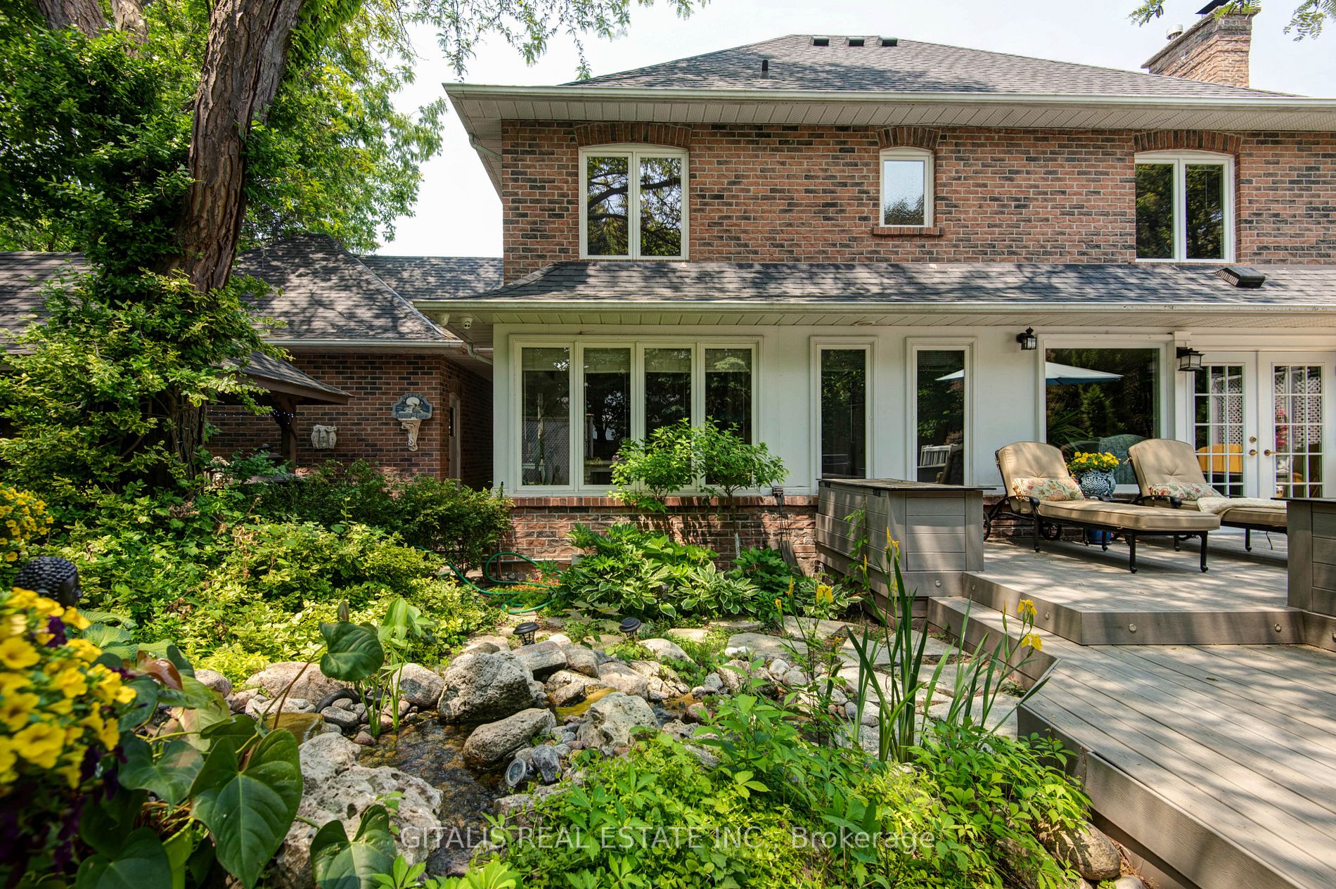 1840 Pine Siskin Crt N