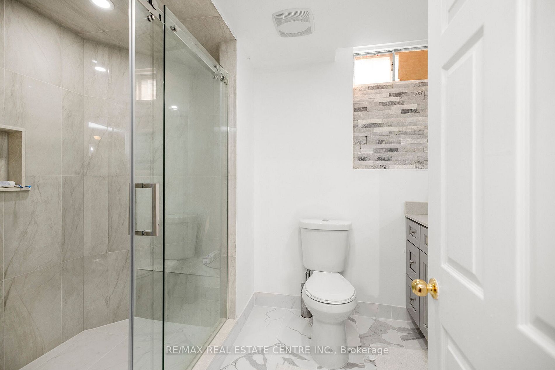 26 Nepean Place