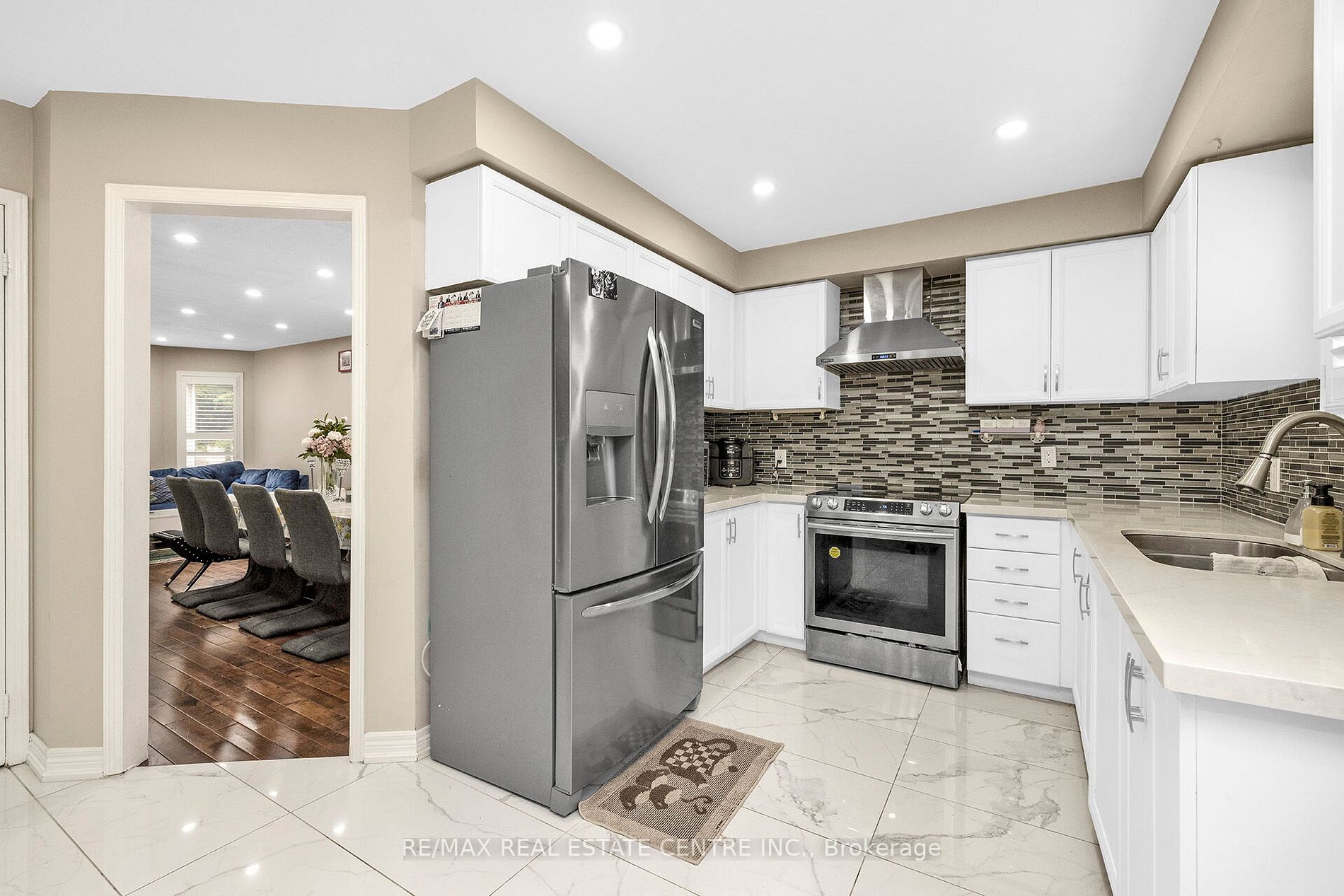 26 Nepean Place