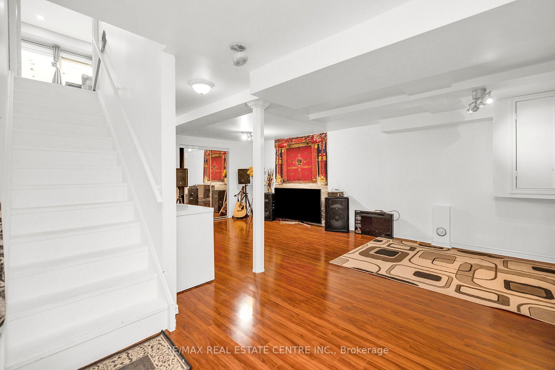 26 Nepean Place