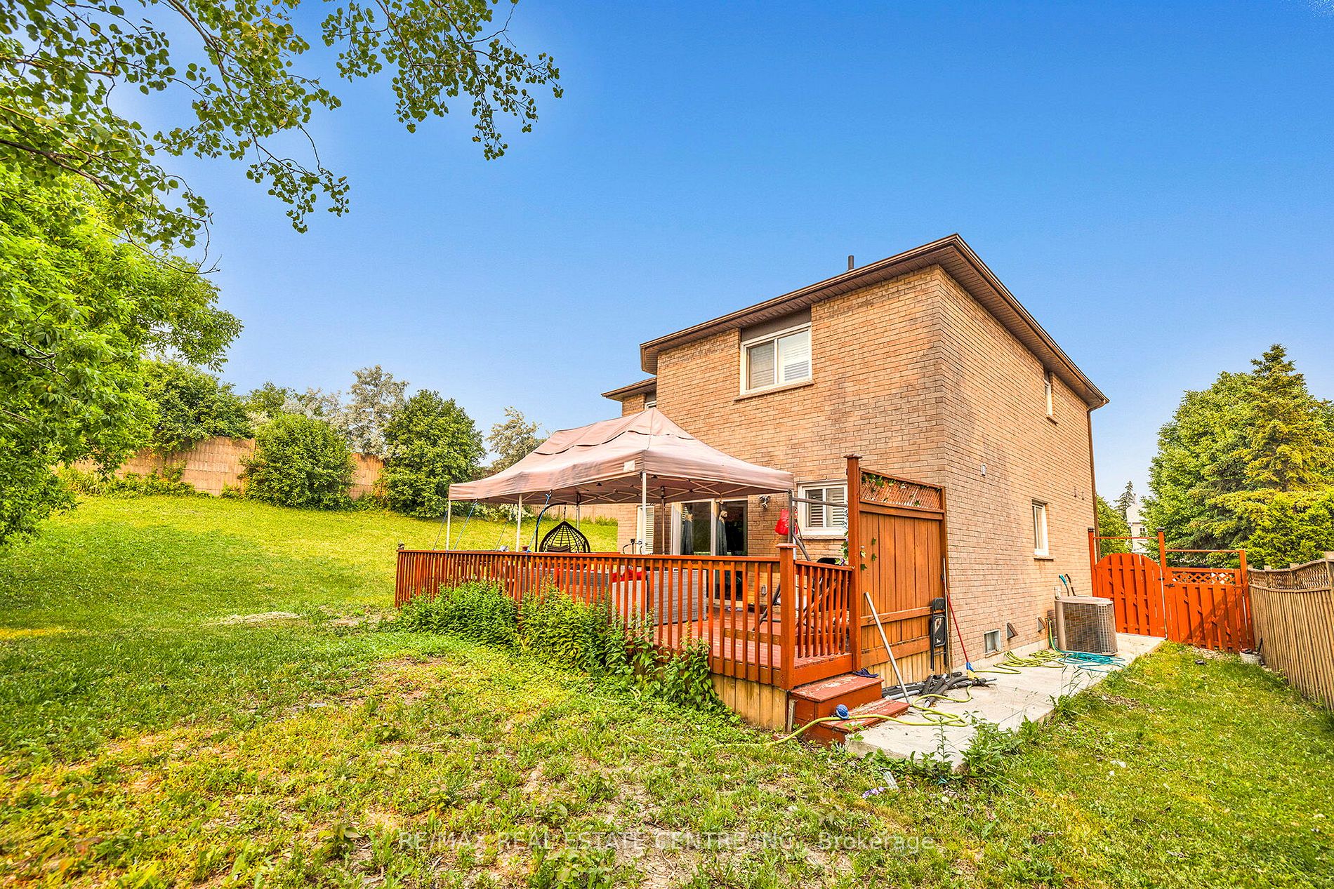 26 Nepean Place