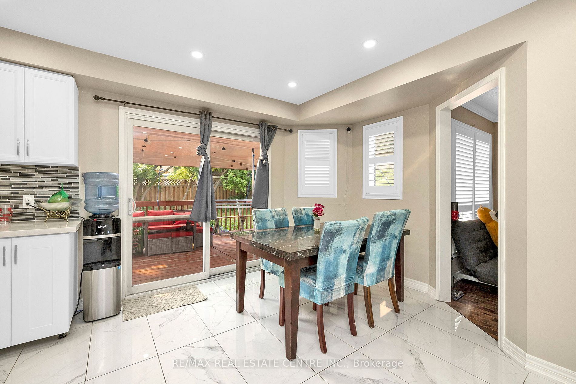 26 Nepean Place