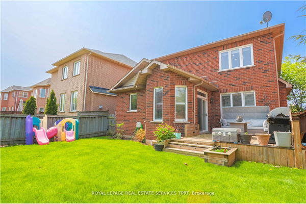 2227 Chickadee Cres, Oakville