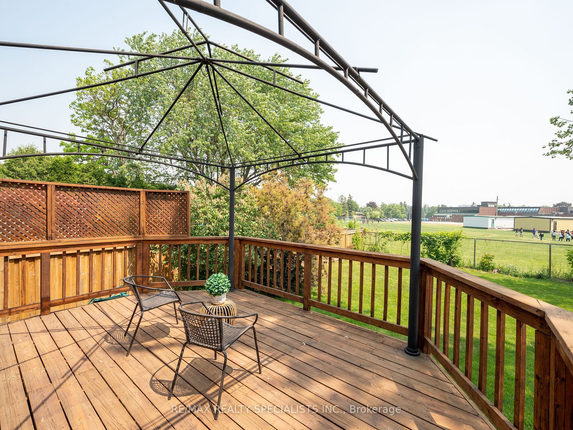 3 Lockton Crescent