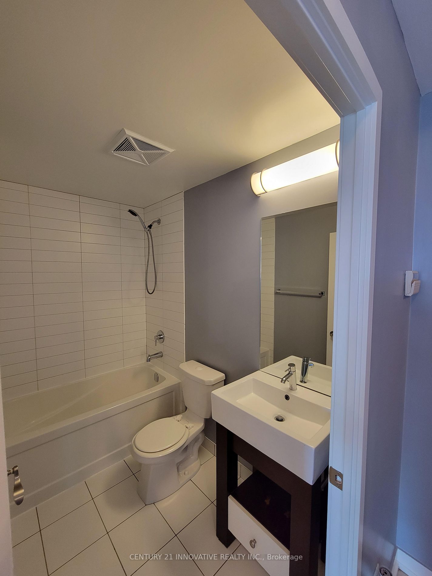840 Queens Plate Dr, #1207