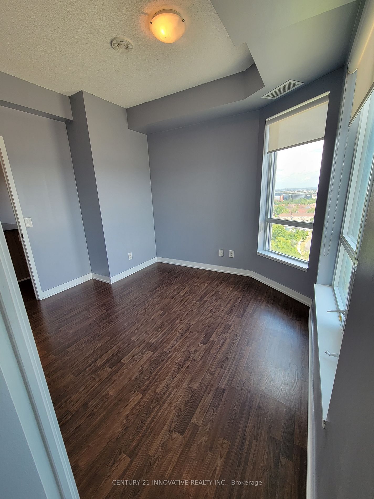 840 Queens Plate Dr, #1207